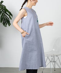 モデル着用画像（ネイビー）