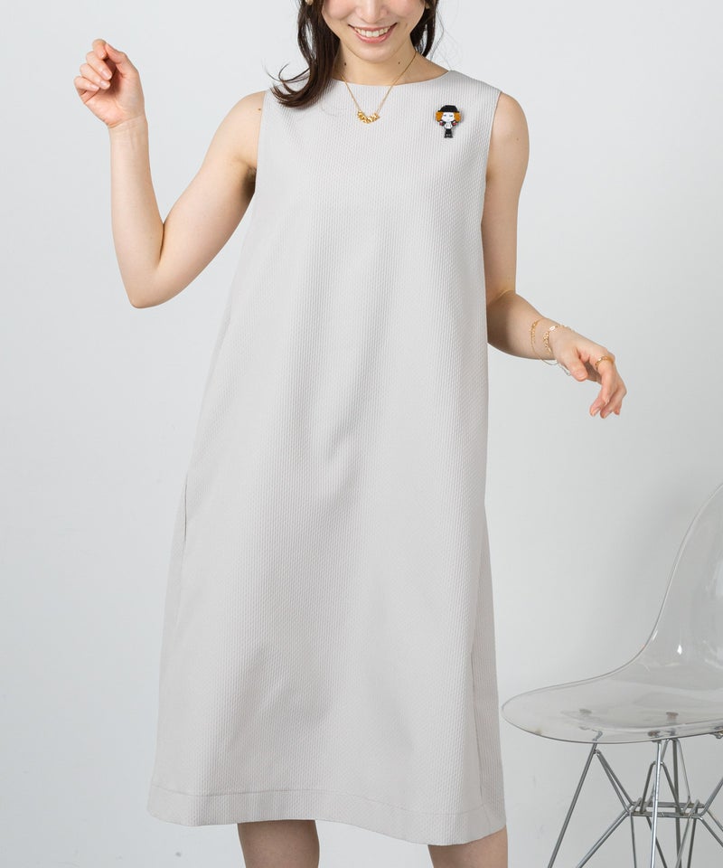 モデル着用画像（ベージュ）