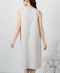 モデル着用画像（ベージュ）