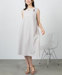 モデル着用画像（ベージュ）