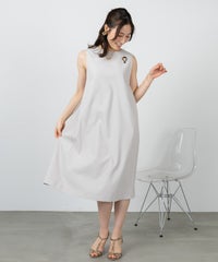 モデル着用画像（ベージュ）