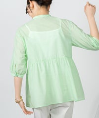 モデル着用画像（ライトグリーン）