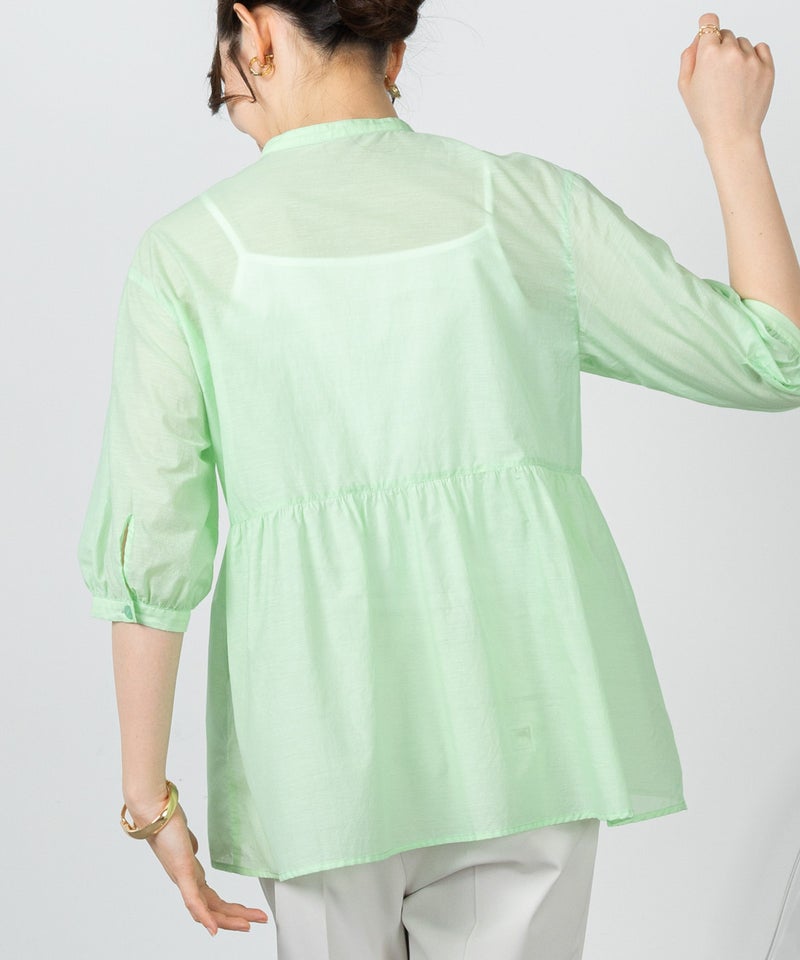 モデル着用画像（ライトグリーン）