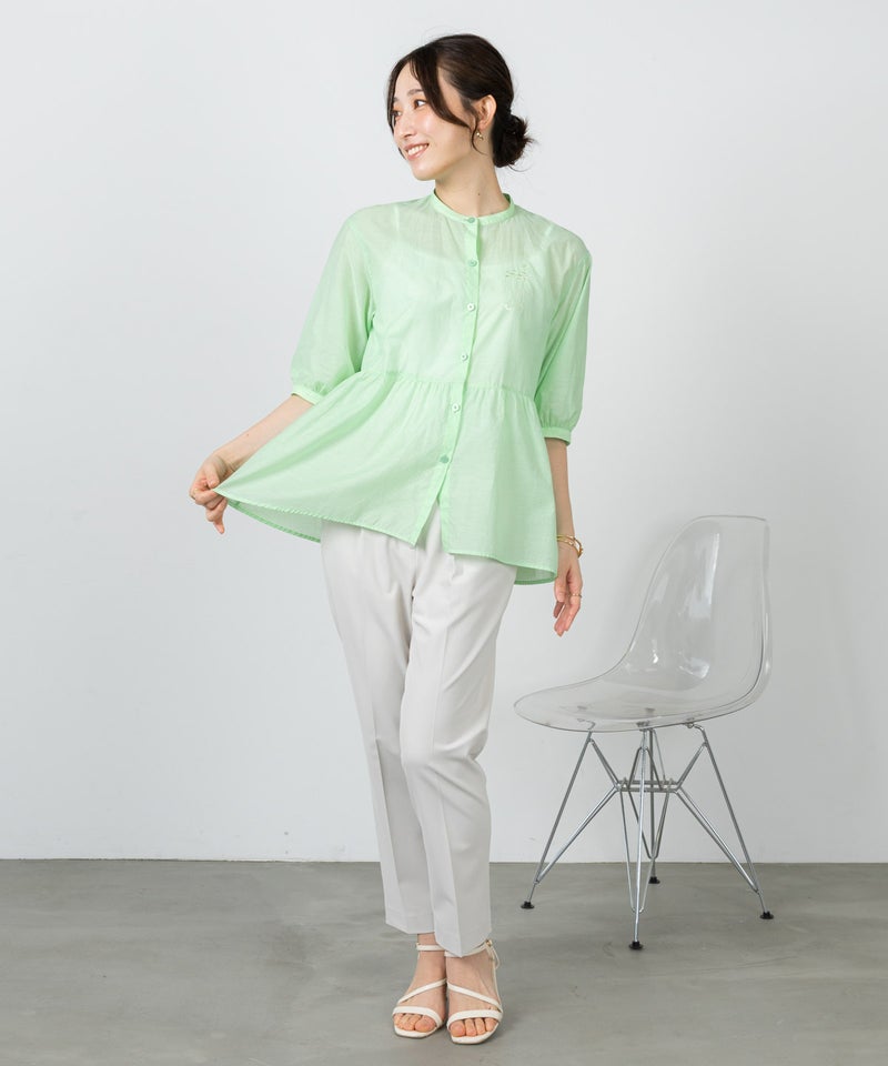 モデル着用画像（ライトグリーン）