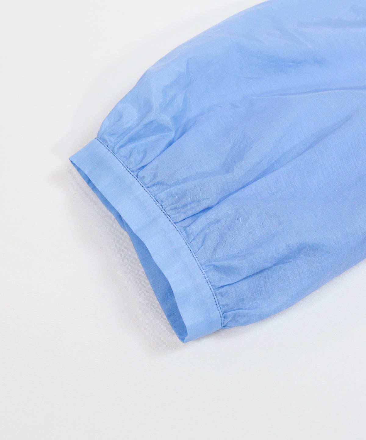 袖口（ライトブルー）