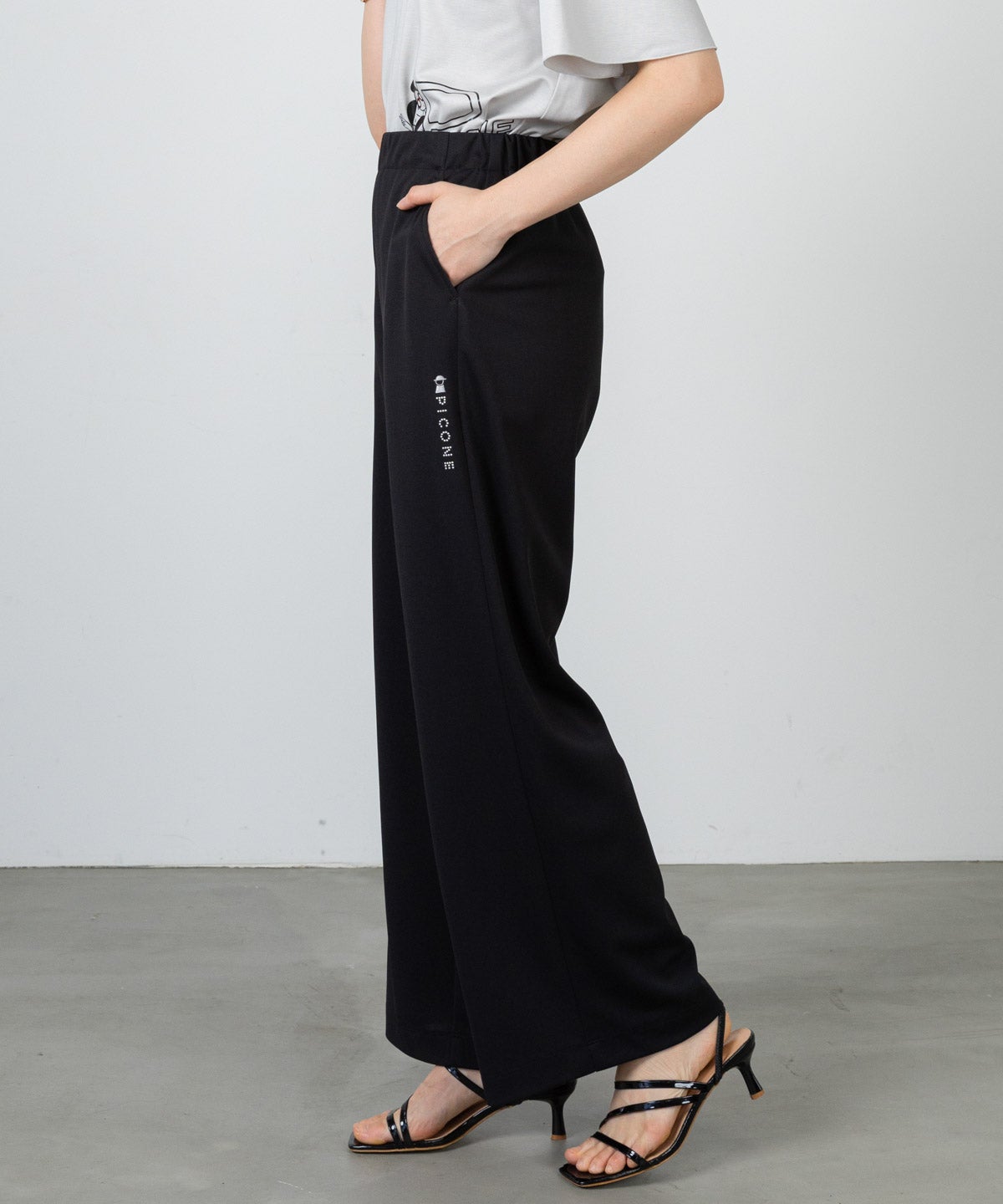 モデル着用画像(ブラック)