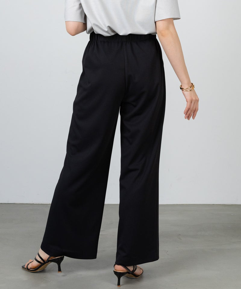 モデル着用画像(ブラック)