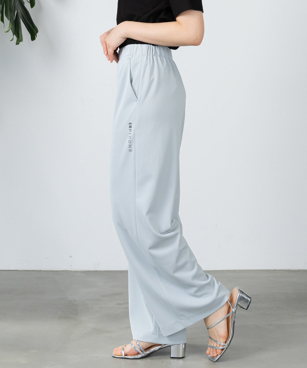 モデル着用画像(ライトグレー)