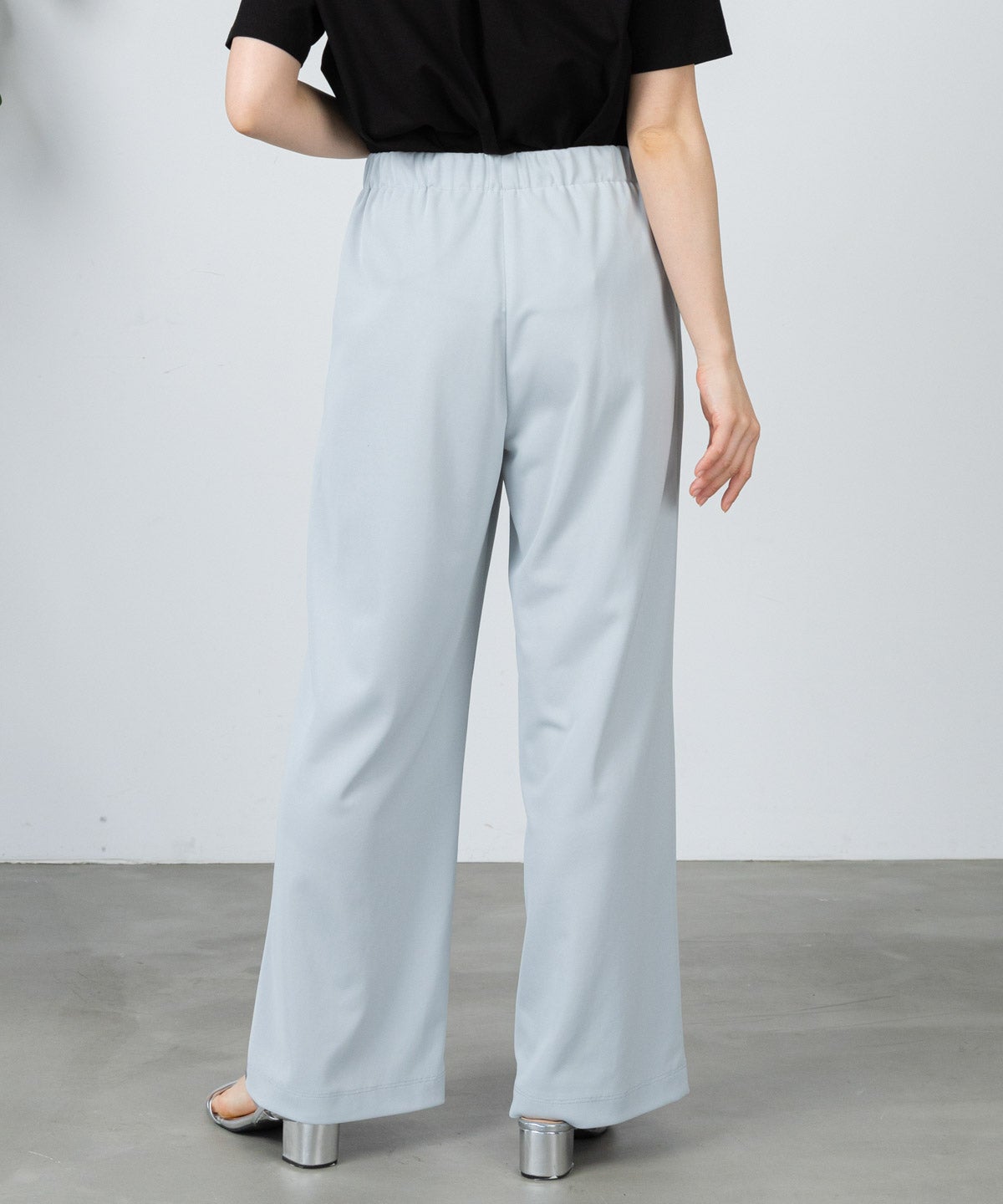 モデル着用画像(ライトグレー)