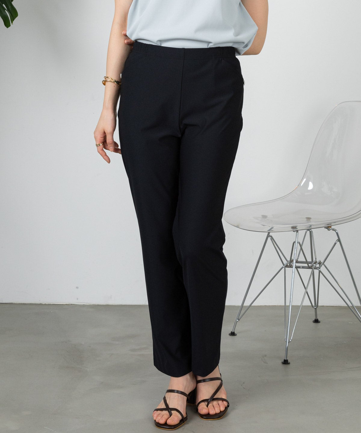 モデル着用画像（ブラック）