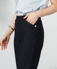 モデル着用画像（ブラック）