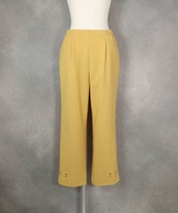 裾カットワークUV冷感パンツ(イエロー)前