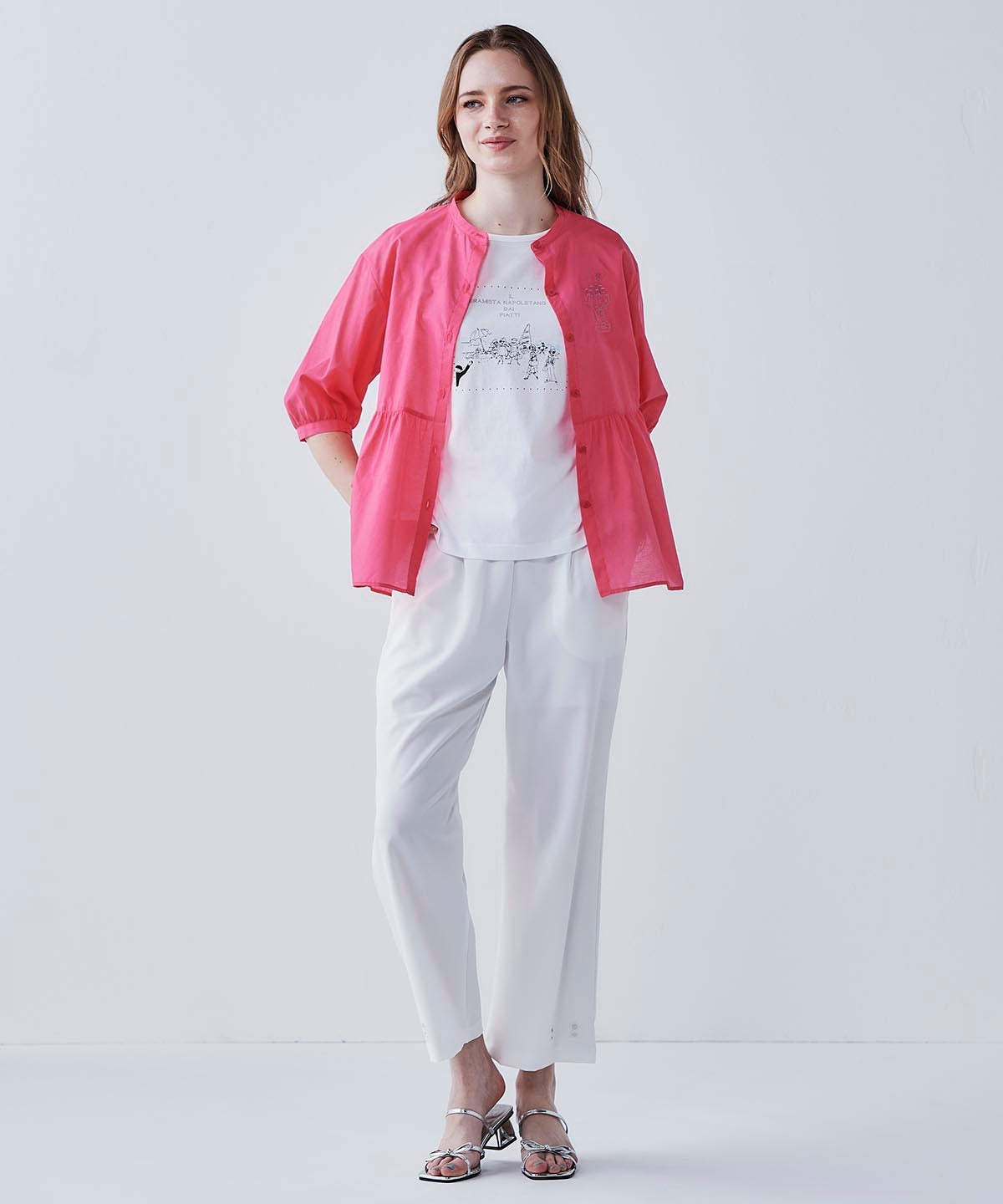 モデル着用画像(ホワイト)