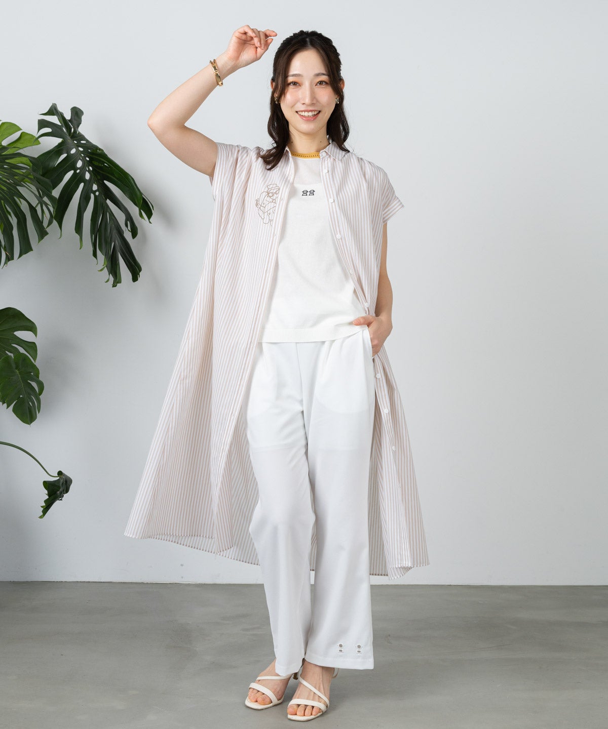 モデル着用画像(ホワイト)