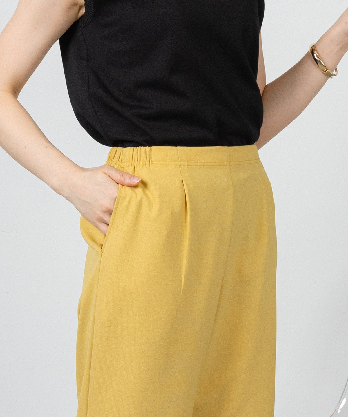 モデル着用画像(イエロー)