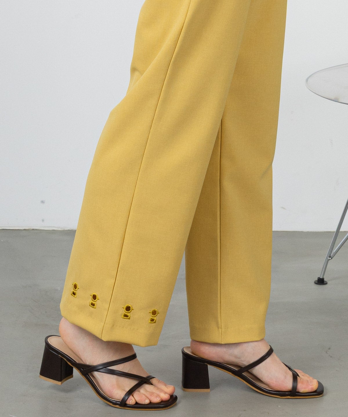 モデル着用画像(イエロー)