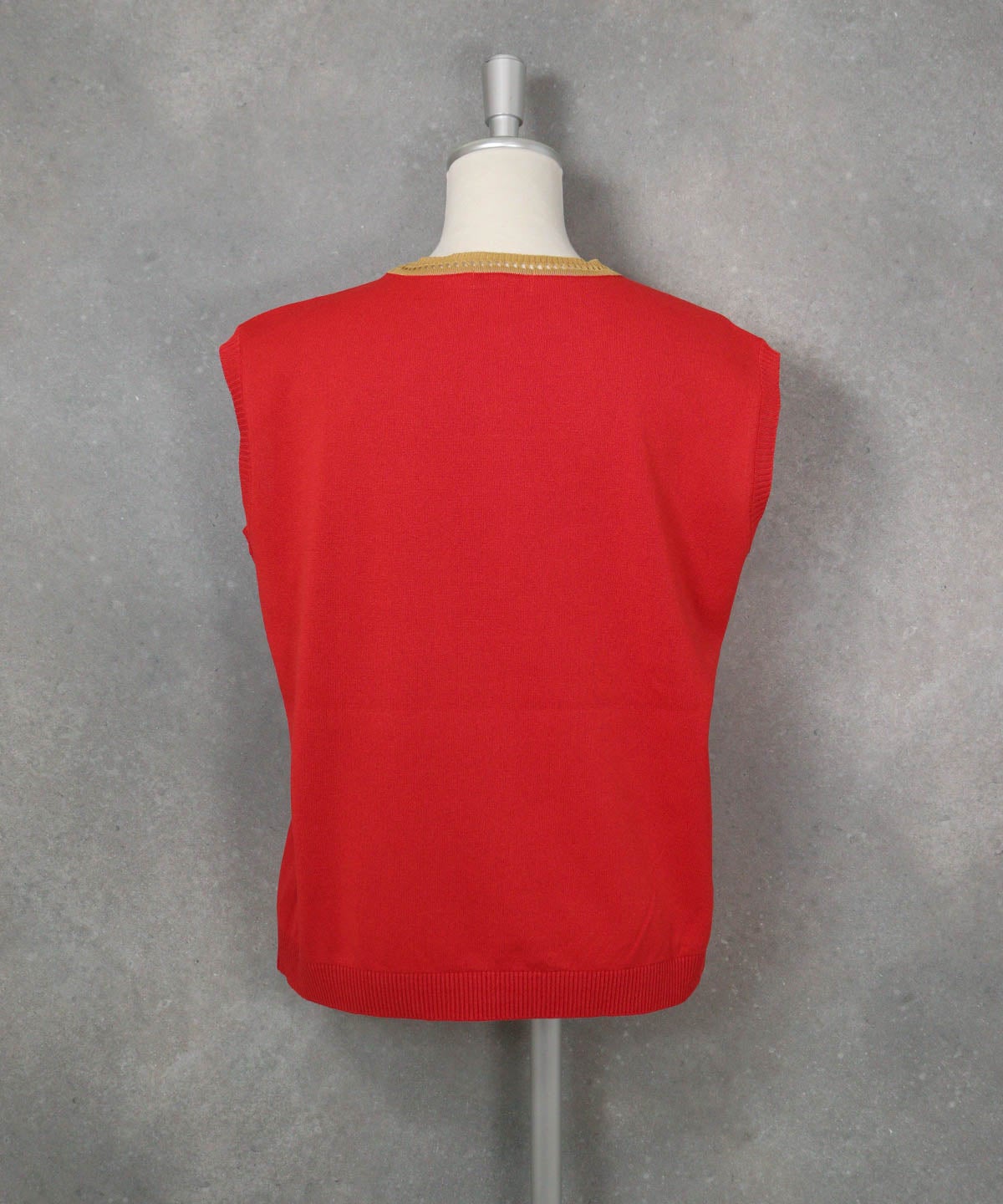 和紙コットン混ノースリプルオーバー（レッド）後ろ