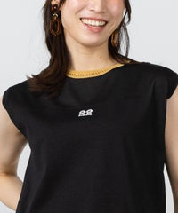 モデル着用画像（ブラック）