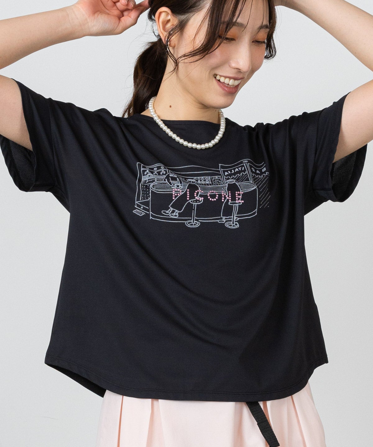 モデル着用画像（ブラック）