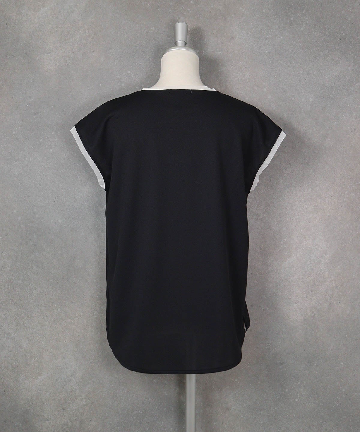 UV速乾フレンチプルオーバー(ブラック)後ろ