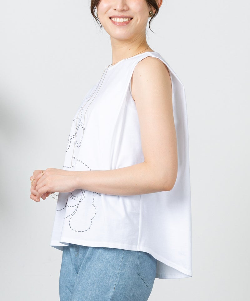 モデル着用画像（ホワイト）