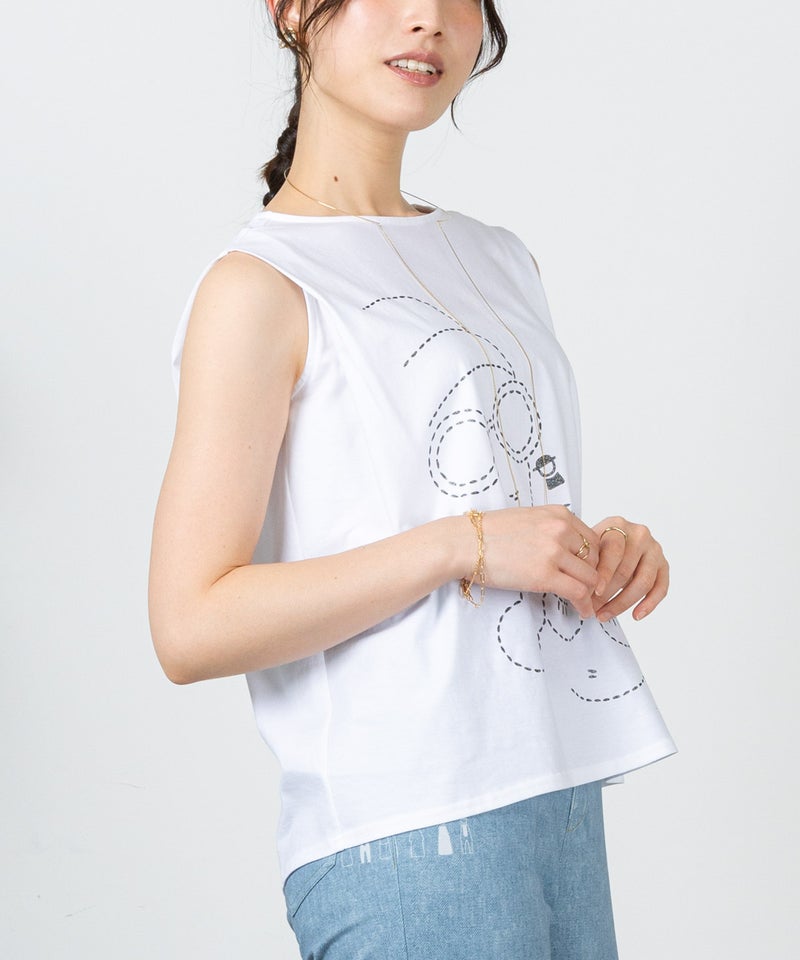 モデル着用画像（ホワイト）