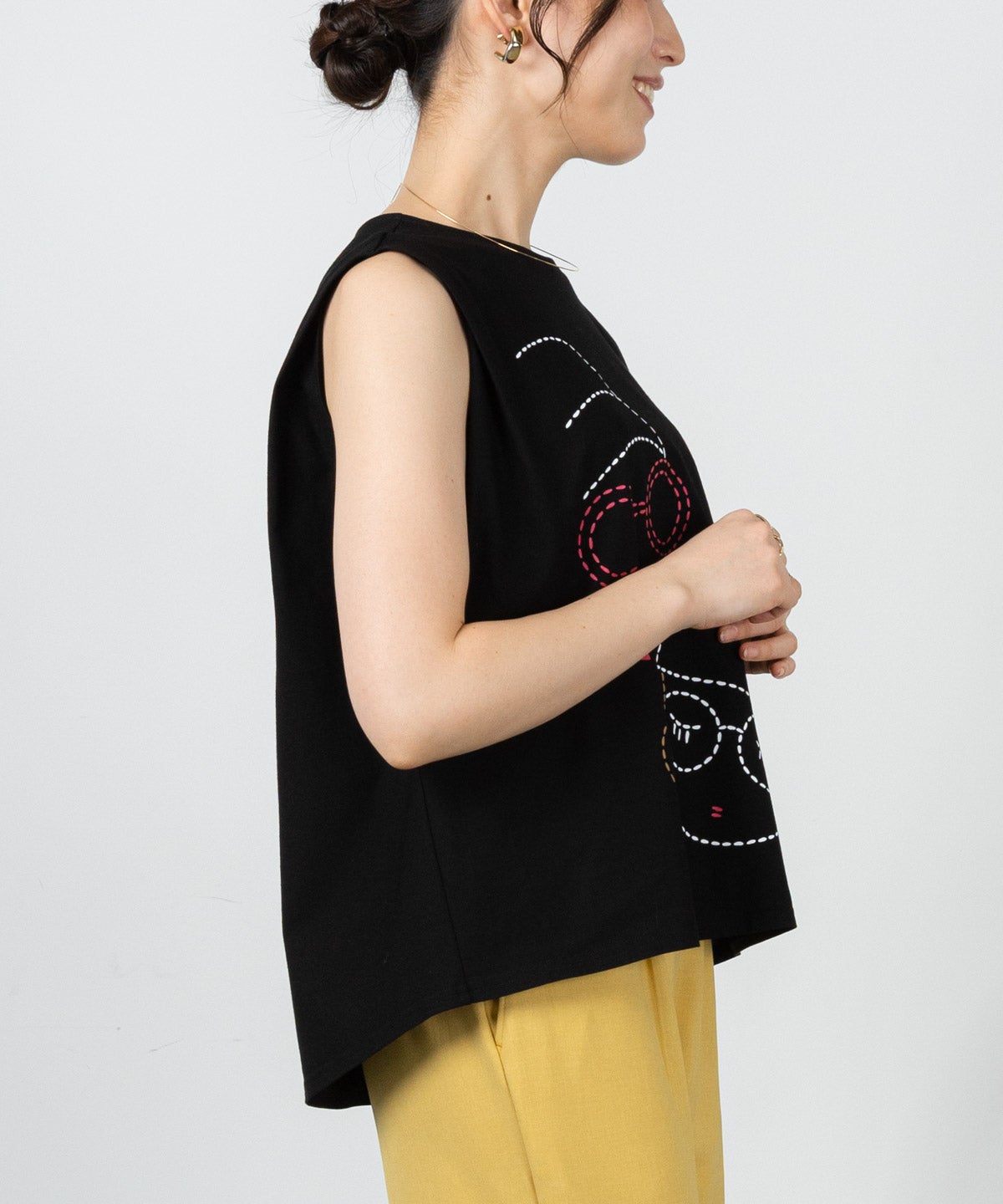 モデル着用画像（ブラック×マルチ）