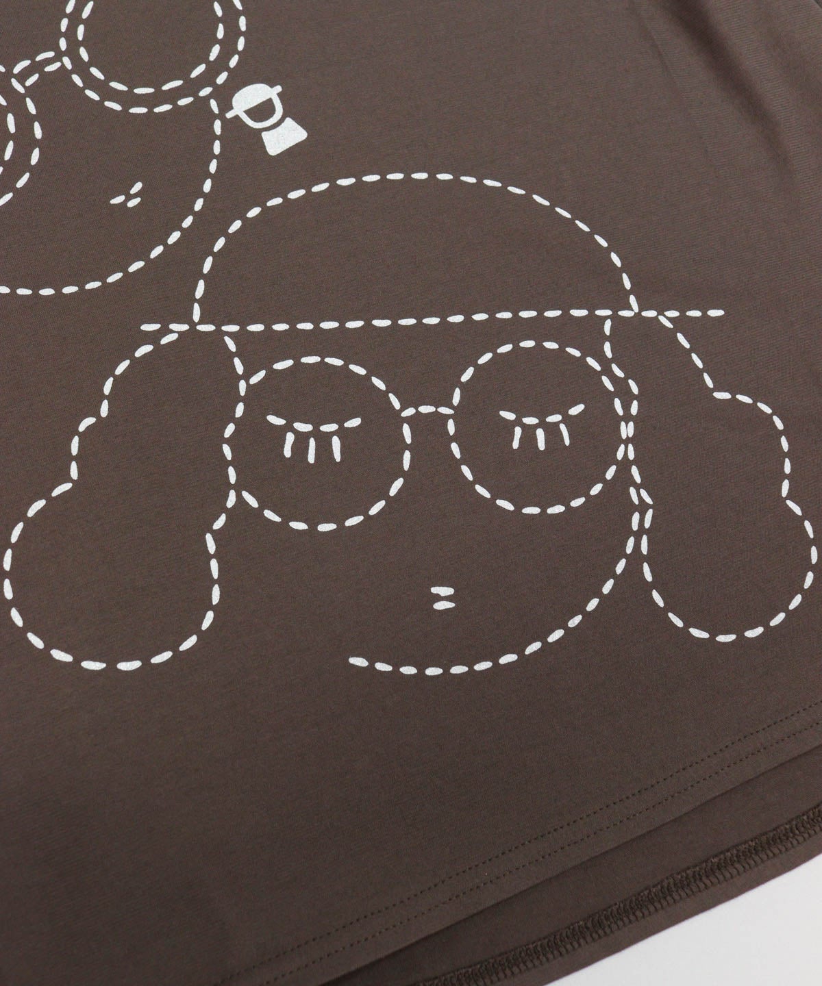 ステッチ調ピコイラストプリント（ブラウン）