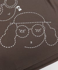 ステッチ調ピコイラストプリント（ブラウン）