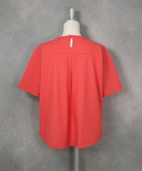 立体刺繍UV冷感プルオーバー（オレンジ）後ろ