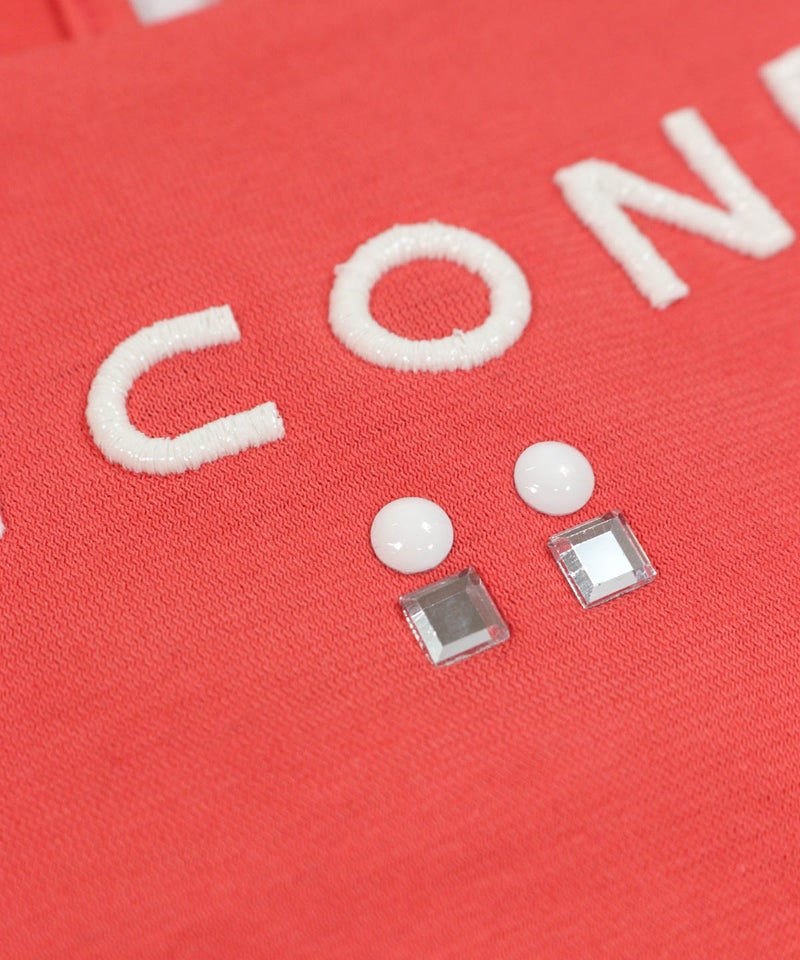 立体的なロゴ刺繍（オレンジ）