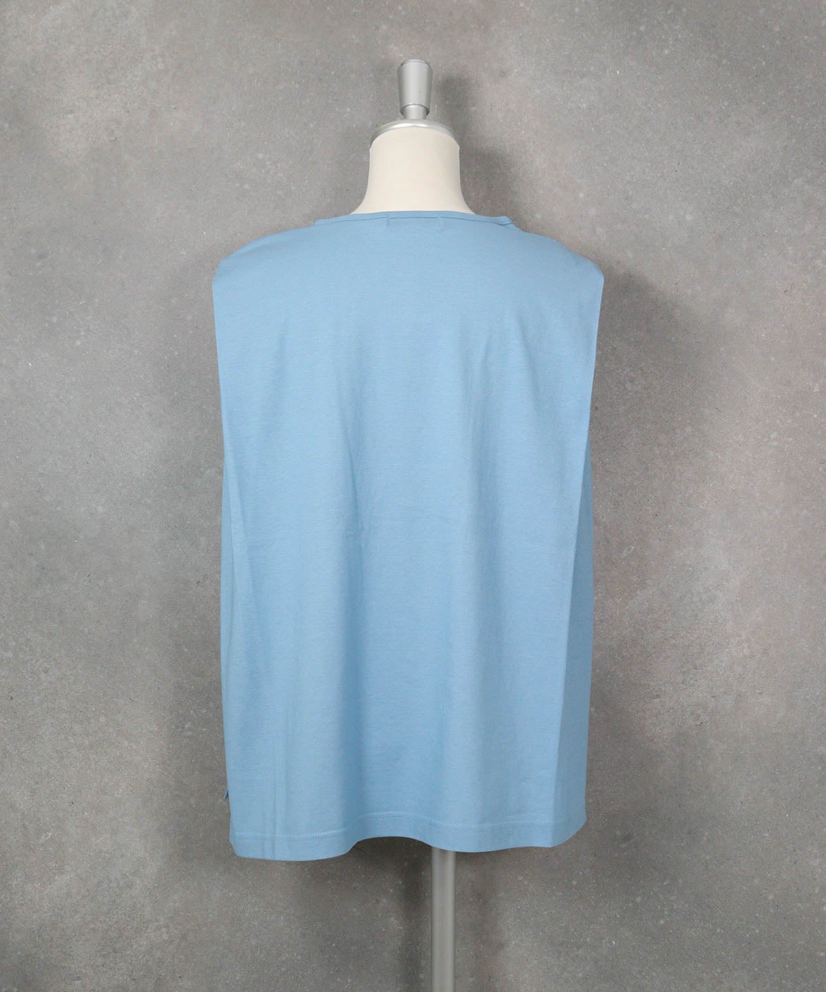 UV冷感ボックスノースリプルオーバー(ライトブルー)後ろ