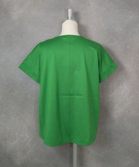 コットン100％刺繍冷感プルオーバー（グリーン）後ろ