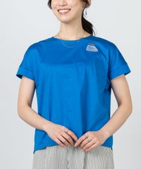 モデル着用画像（ブルー）