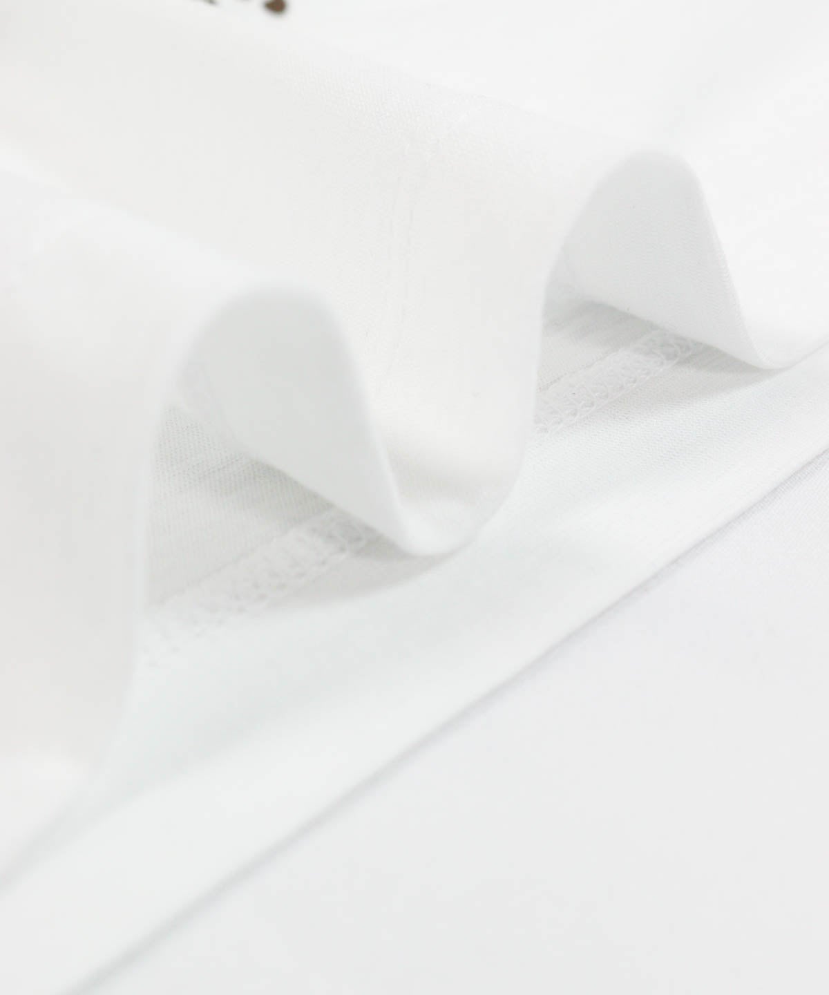 裾・生地感（ホワイト×パープル）