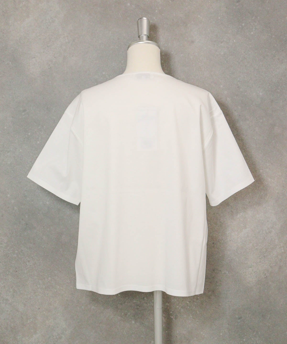 コットン100％ラメ刺繍プルオーバー(ホワイト)後ろ