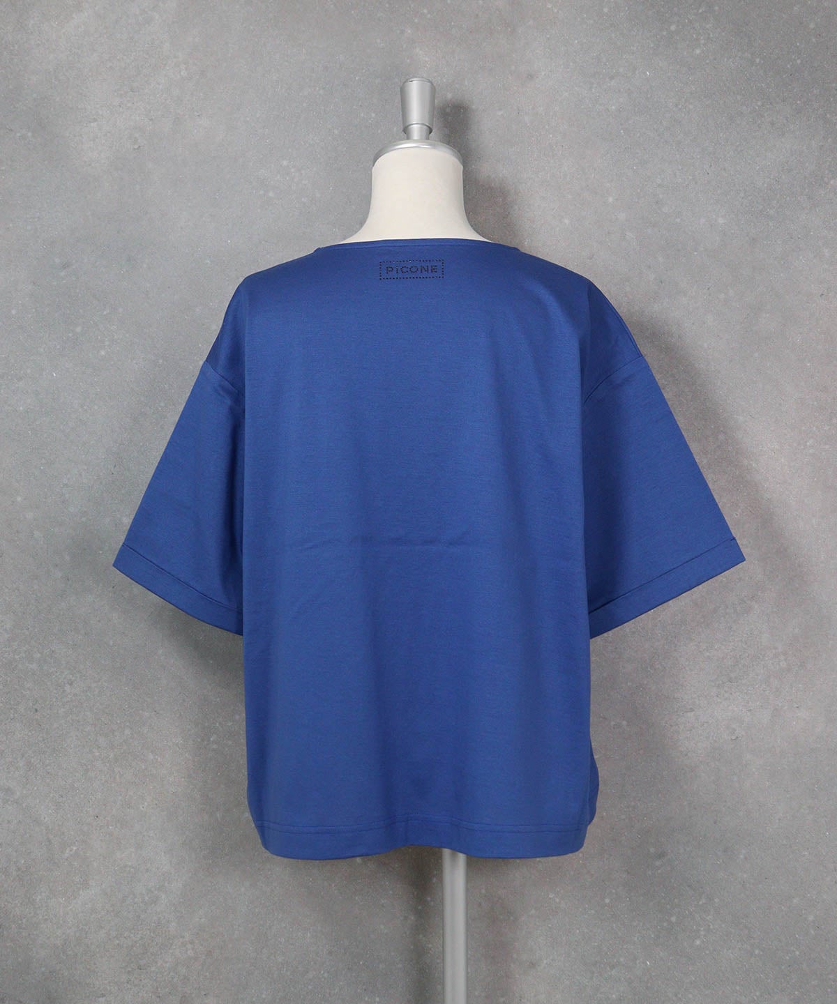 コットン100％プリント冷感プルオーバー（ブルー）後ろ