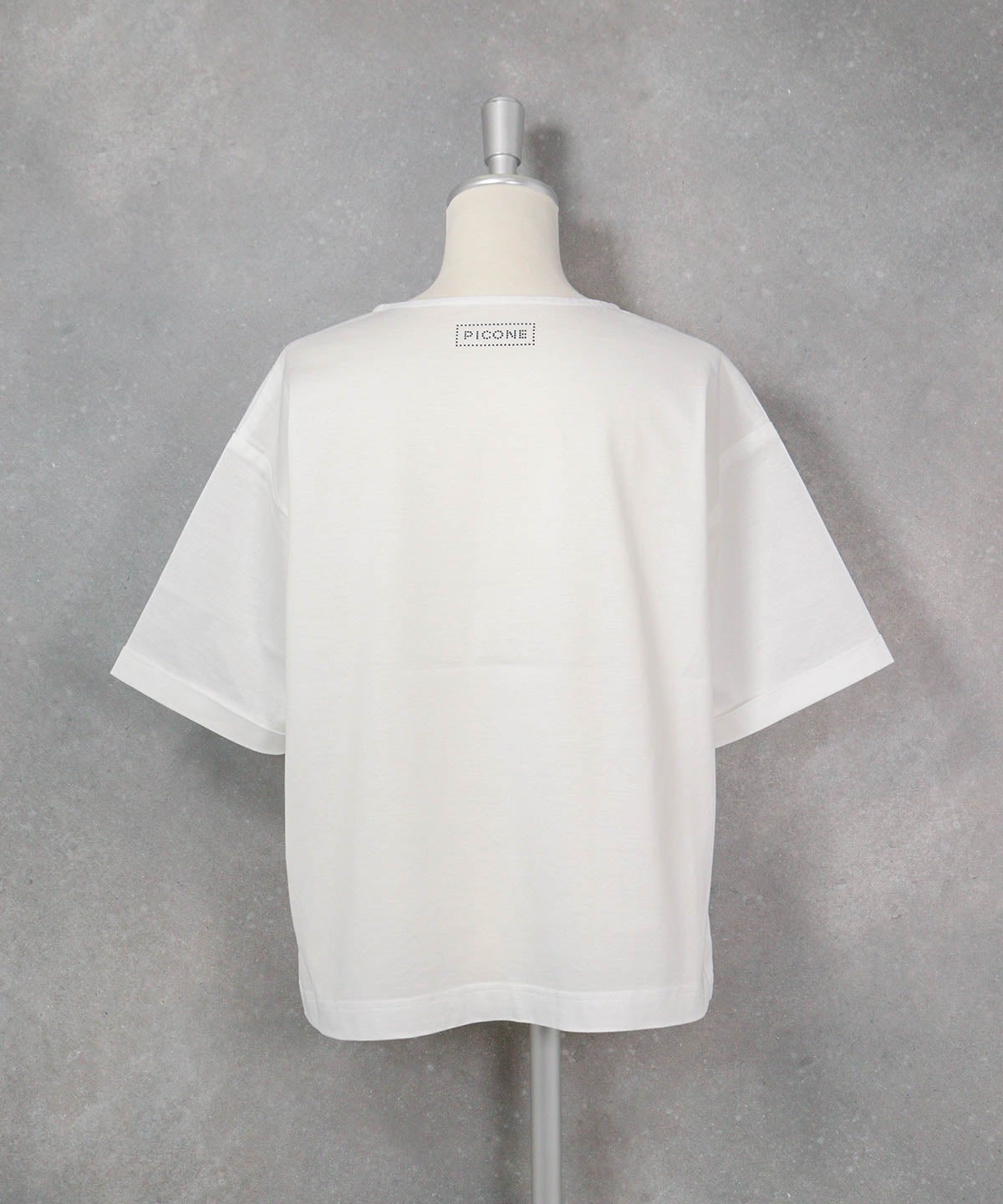 コットン100％プリント冷感プルオーバー（ホワイト）後ろ