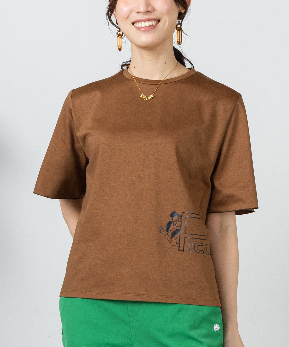 モデル着用画像（ブラウン）