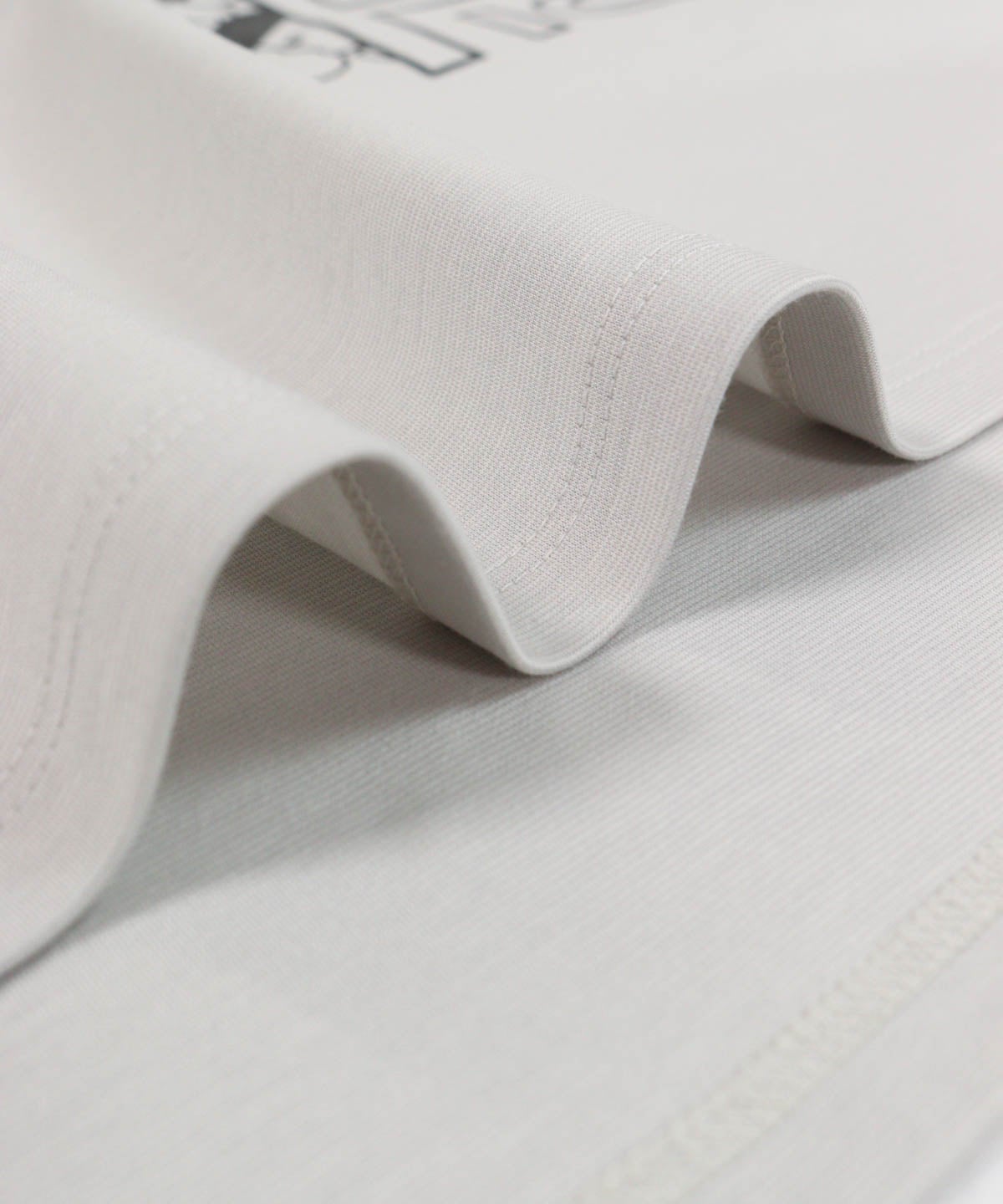 裾・生地感（ライトグレー）