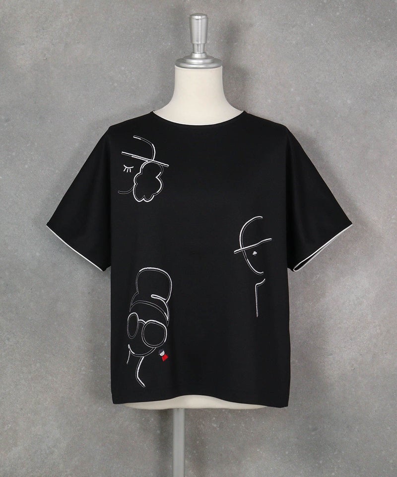 スパンコール刺繍UV冷感プルオーバー（ブラック）前