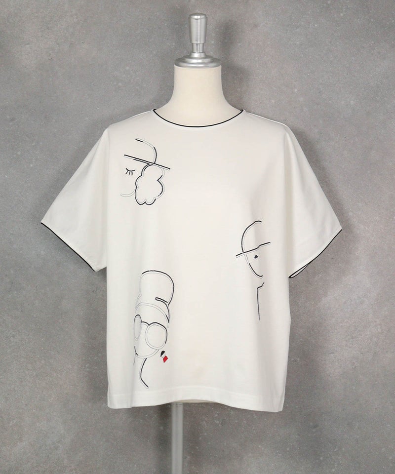 スパンコール刺繍UV冷感プルオーバー（ホワイト）前