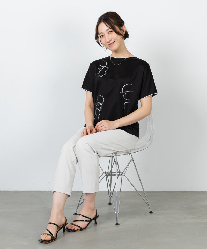 モデル着用画像（ブラック）