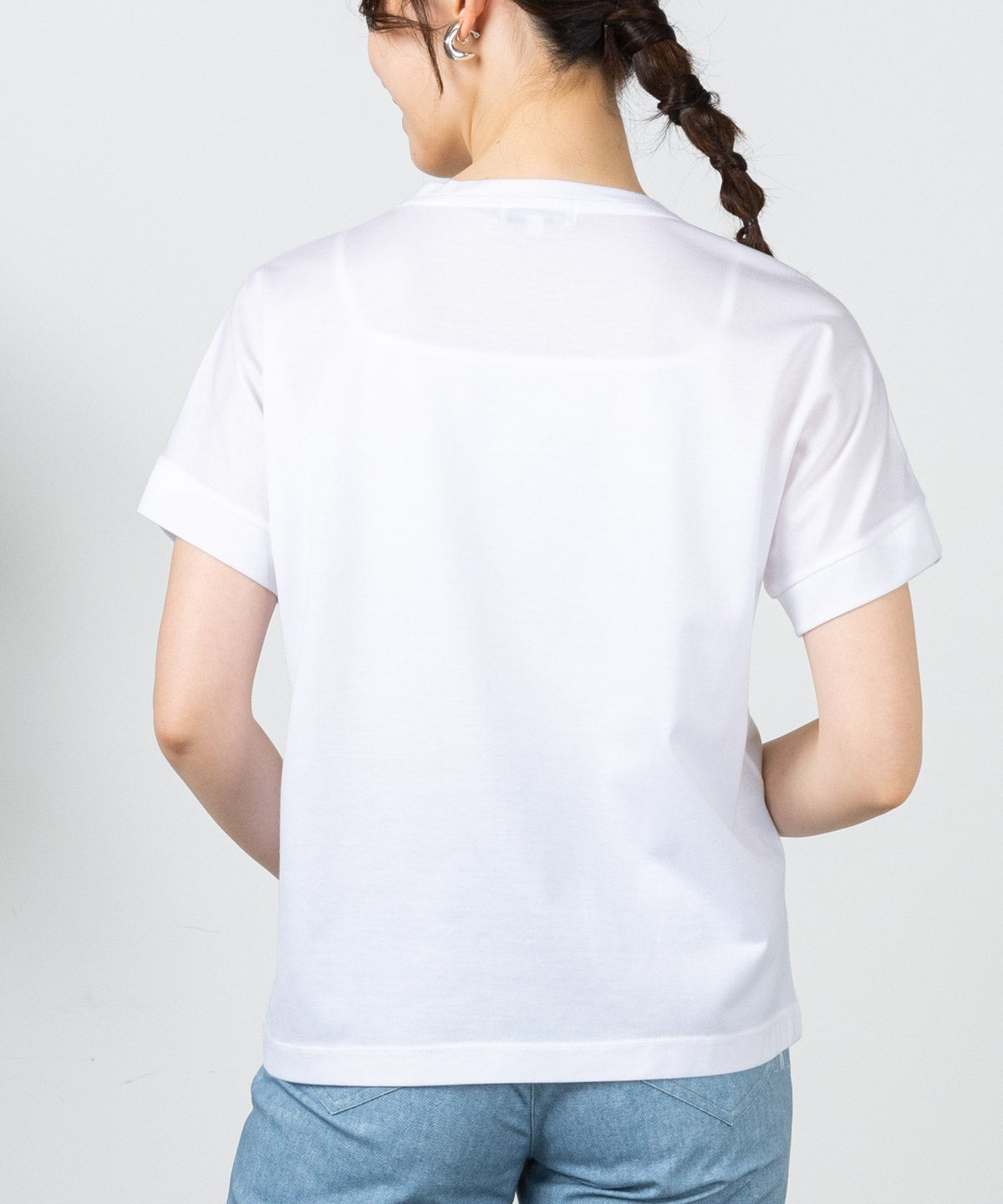 モデル着用画像（ホワイト）