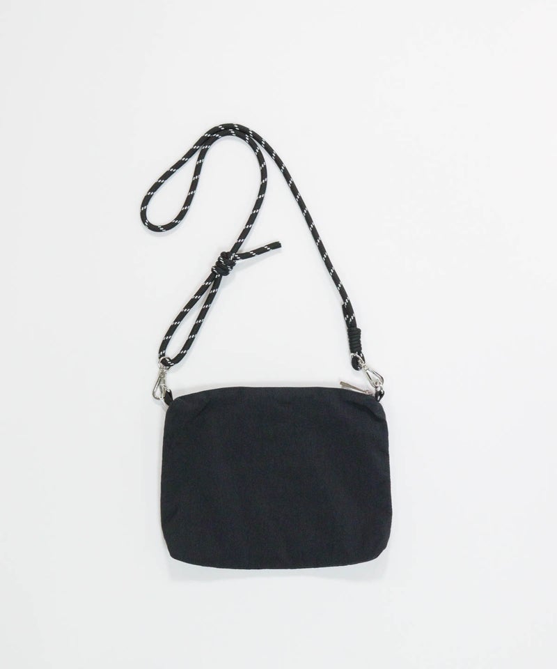 3WAYサコッシュ(ブラック)後ろ