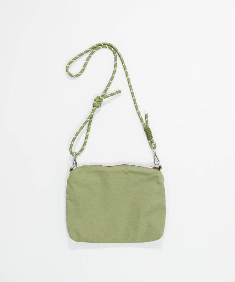 3WAYサコッシュ(カーキ)後ろ