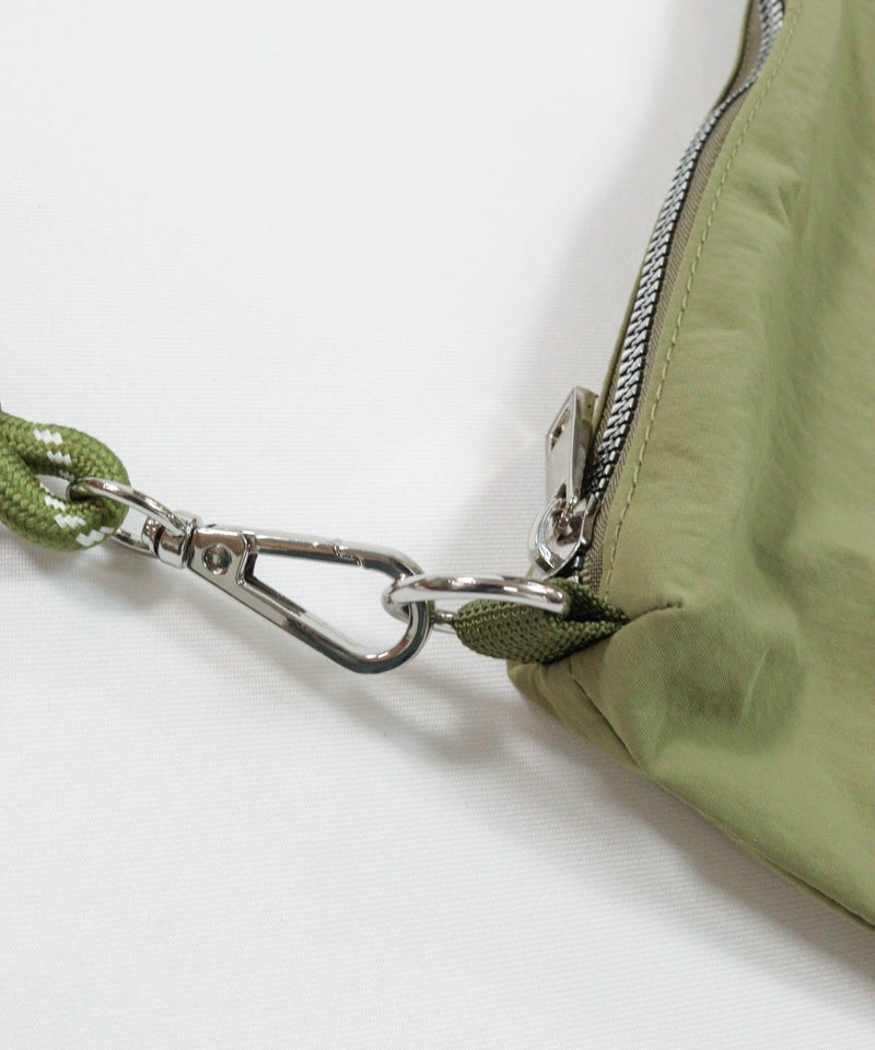 金具部分(カーキ)