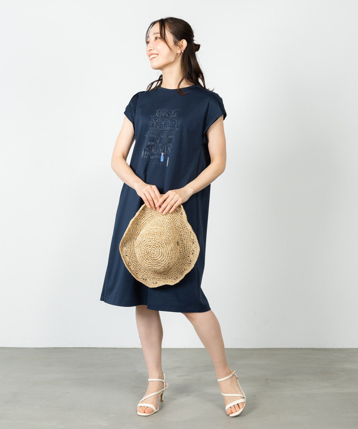 モデル着用画像(ネイビー)