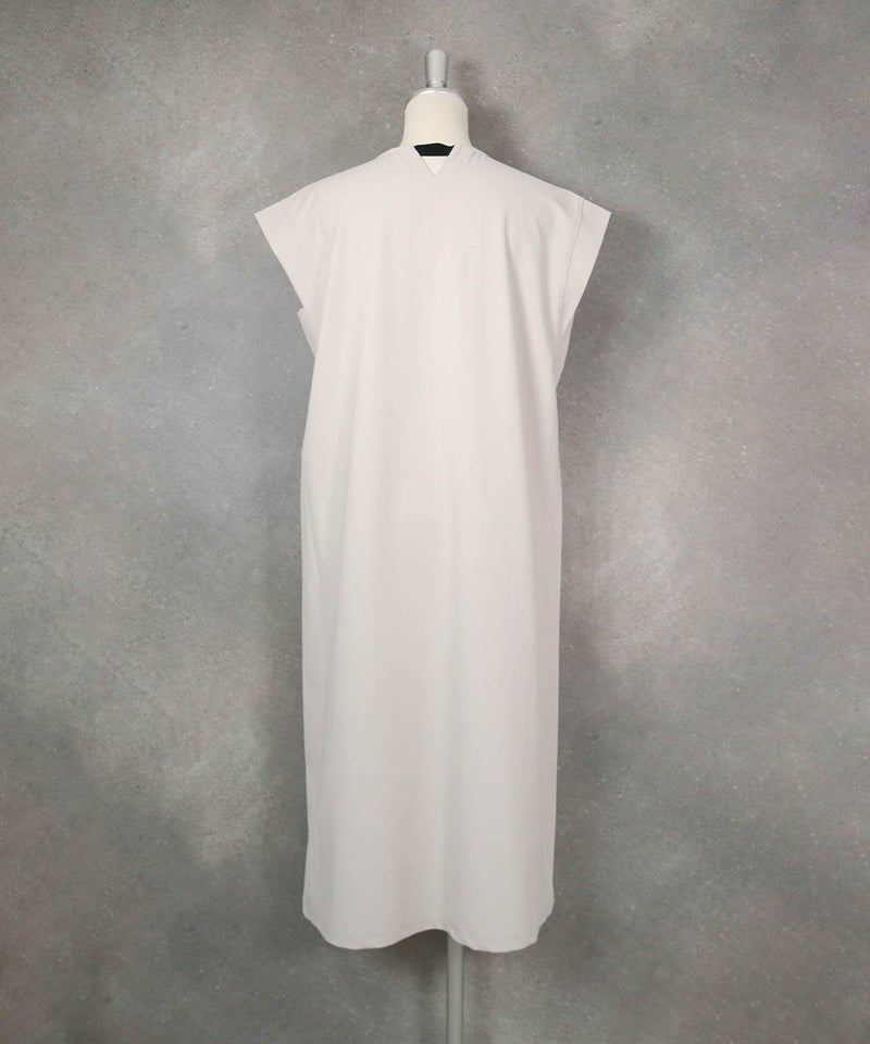 コットン混フレンチワンピース(ベージュ)後ろ