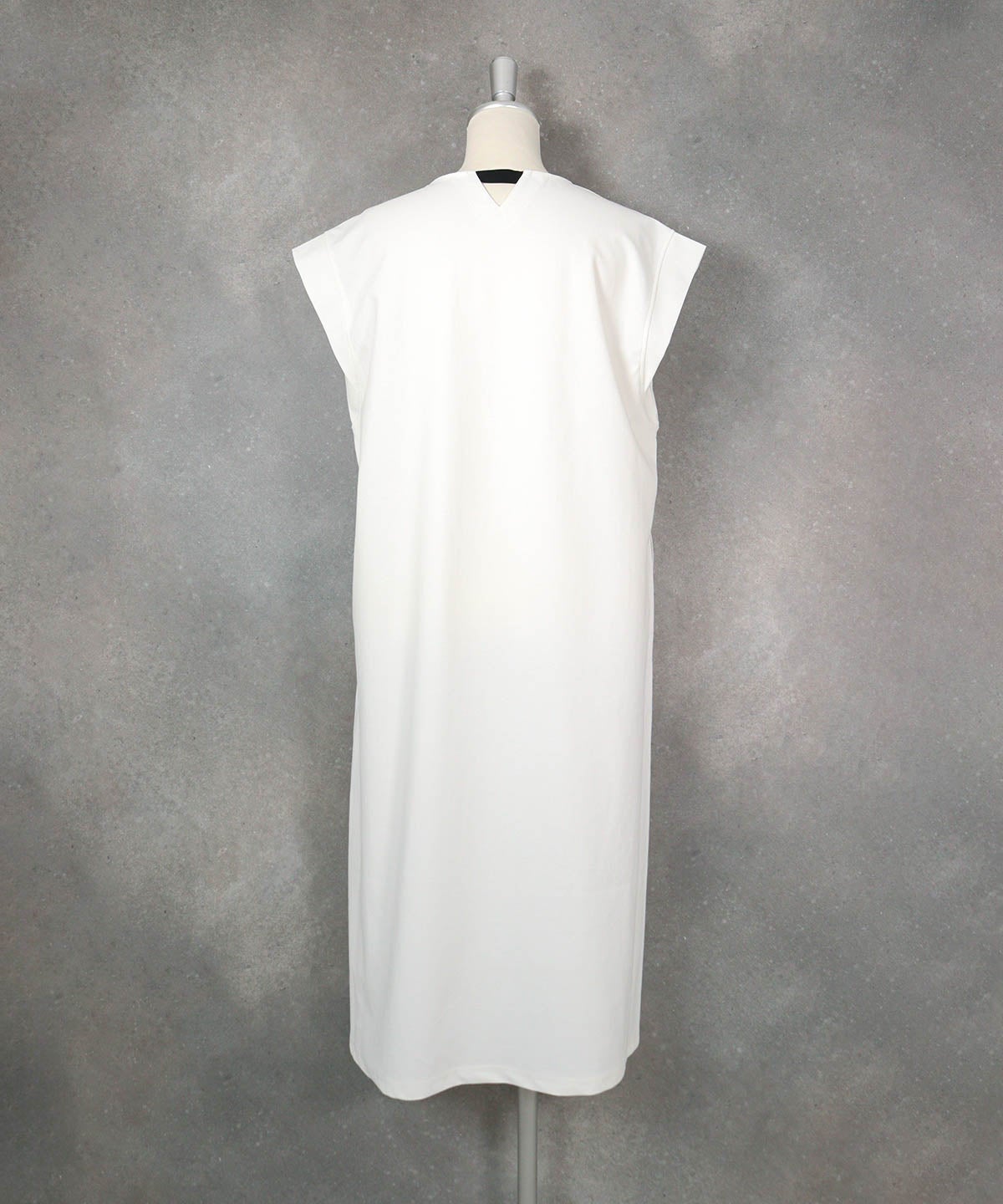 コットン混フレンチワンピース(ホワイト)後ろ